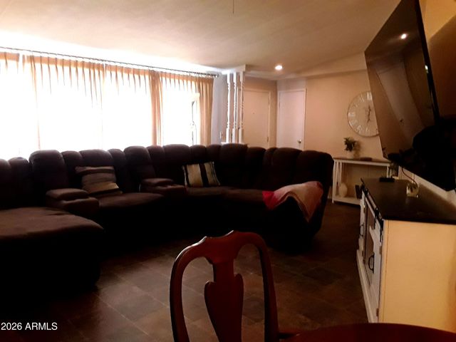 10701 N 99th Avenue 186, Peoria, AZ 85345