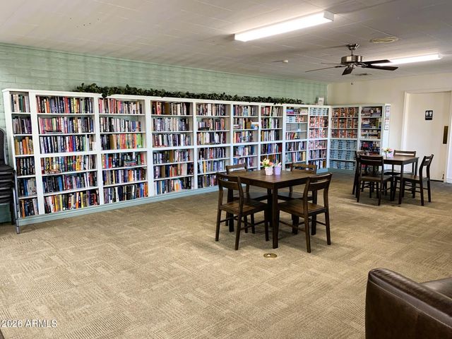 10701 N 99th Avenue 186, Peoria, AZ 85345