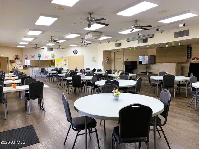 10701 N 99th Avenue 186, Peoria, AZ 85345