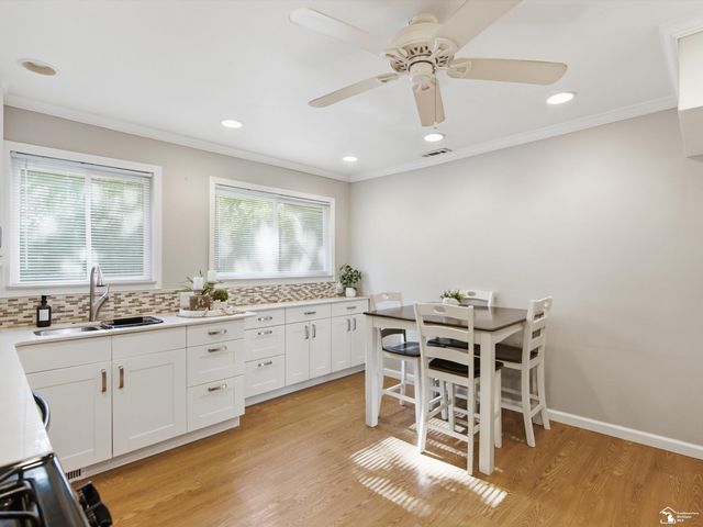 26427 Beaconsfield Avenue, Roseville, MI 48066