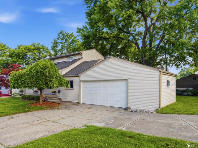 26427 Beaconsfield Avenue, Roseville, MI 48066