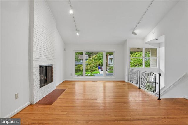 6511 CALLANDER DR, Bethesda, MD 20817