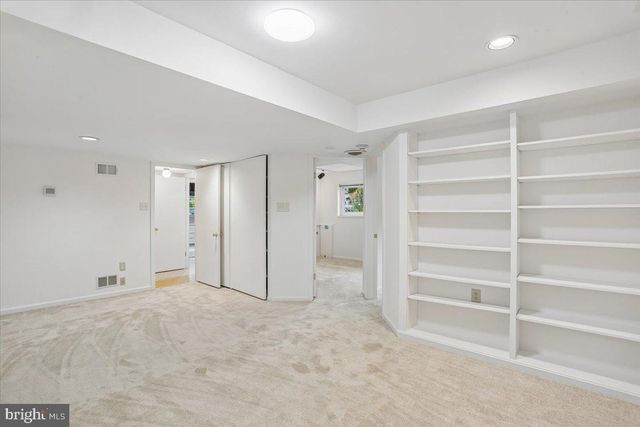 6511 CALLANDER DR, Bethesda, MD 20817