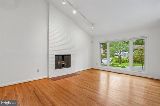 6511 CALLANDER DR, Bethesda, MD 20817