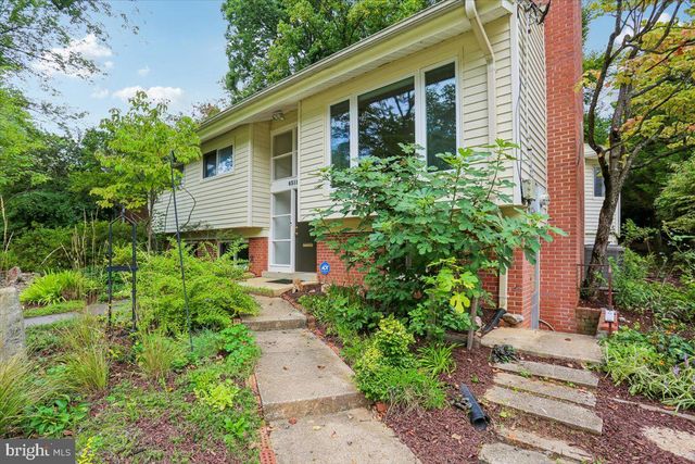 6511 CALLANDER DR, Bethesda, MD 20817