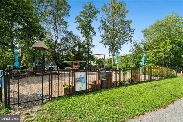 6511 CALLANDER DR, Bethesda, MD 20817