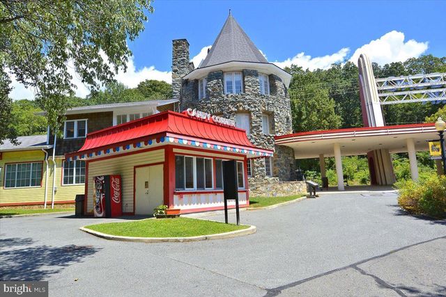 6511 CALLANDER DR, Bethesda, MD 20817
