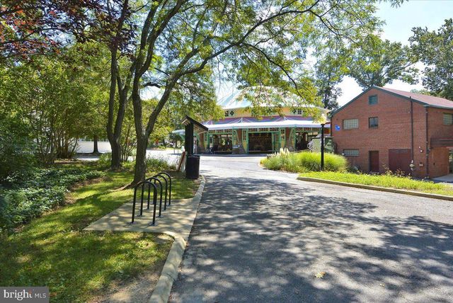 6511 CALLANDER DR, Bethesda, MD 20817