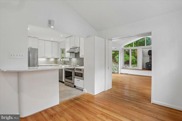6511 CALLANDER DR, Bethesda, MD 20817