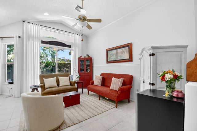 7680 Great Oak Drive, Lake Worth, FL 33467