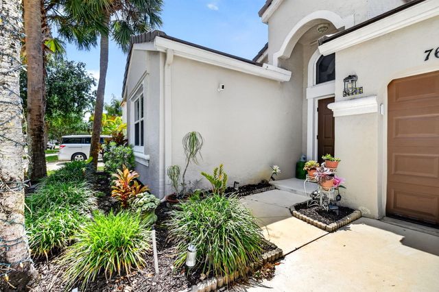 7680 Great Oak Drive, Lake Worth, FL 33467