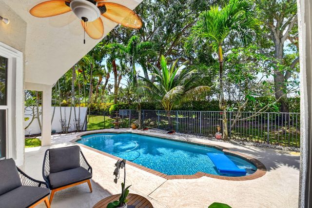 7680 Great Oak Drive, Lake Worth, FL 33467