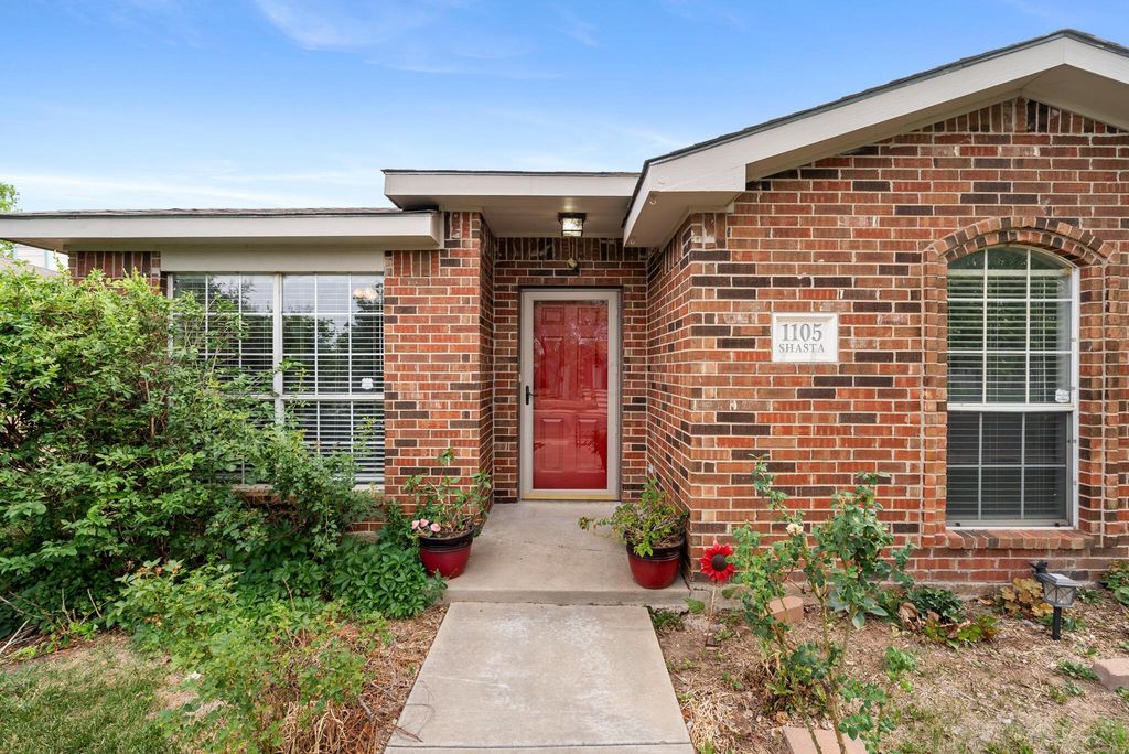 1105 SHASTA Drive, Amarillo, TX 79110
