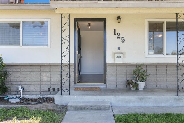 125 E Deodar Lane, Lemoore, CA 93245