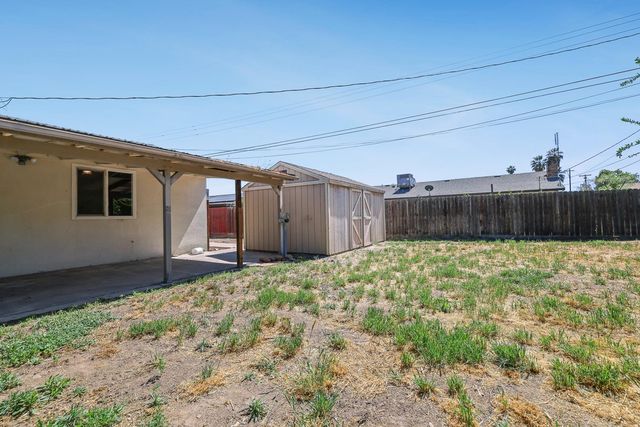 125 E Deodar Lane, Lemoore, CA 93245