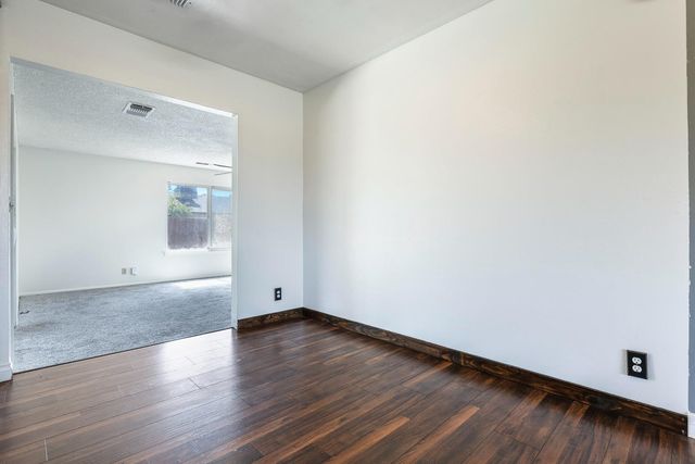 125 E Deodar Lane, Lemoore, CA 93245