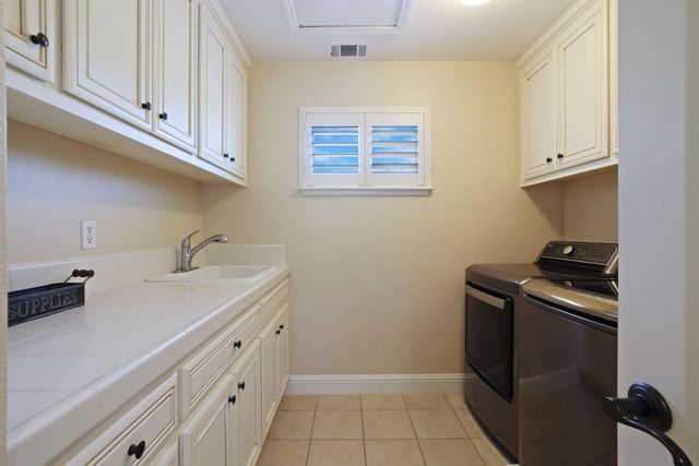 629 Belmont Ln, Tracy, CA 95377