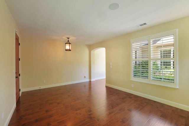 629 Belmont Ln, Tracy, CA 95377