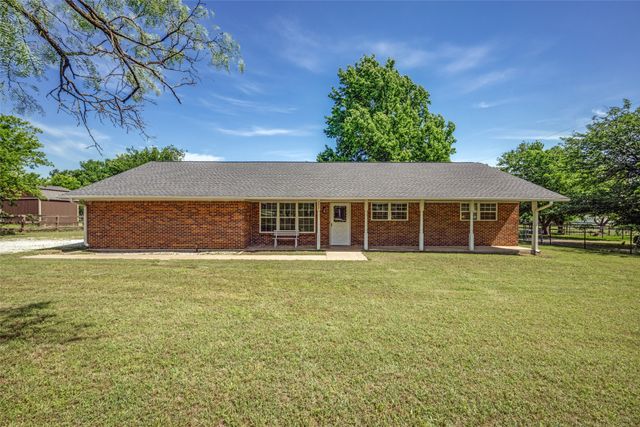 202 Old Justin Road, Argyle, TX 76226