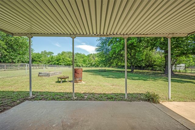 202 Old Justin Road, Argyle, TX 76226