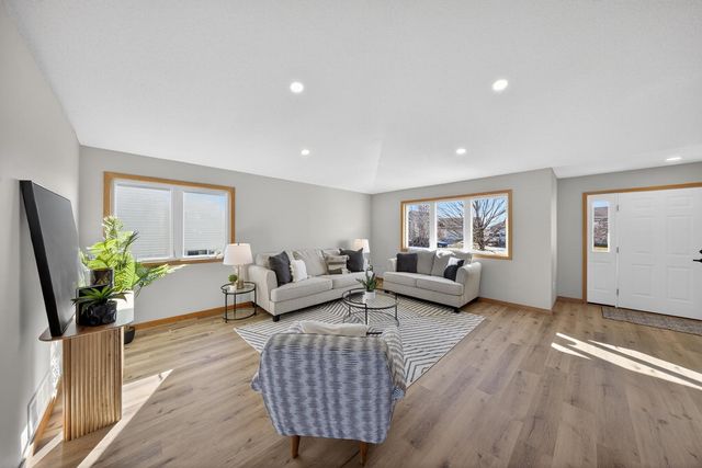 905 3rd Street SE, Kasson, MN 55944