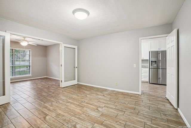 6106 Vance Jackson Rd Apt 42, San Antonio, TX 78230