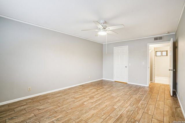 6106 Vance Jackson Rd Apt 42, San Antonio, TX 78230