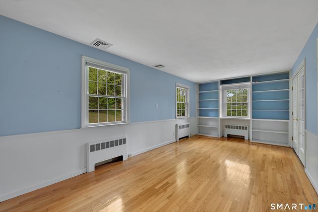 8 Stage Coach Road, Bristol, CT 06010