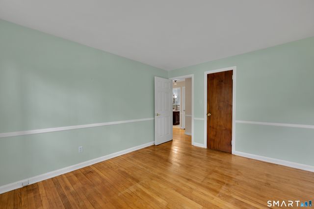 8 Stage Coach Road, Bristol, CT 06010