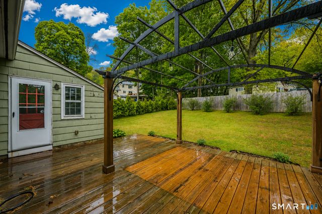 8 Stage Coach Road, Bristol, CT 06010