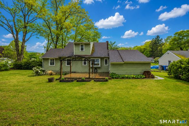 8 Stage Coach Road, Bristol, CT 06010