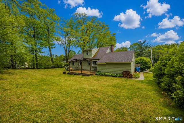 8 Stage Coach Road, Bristol, CT 06010