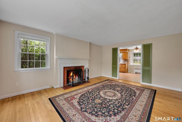 8 Stage Coach Road, Bristol, CT 06010