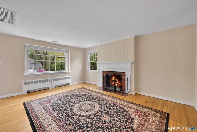 8 Stage Coach Road, Bristol, CT 06010