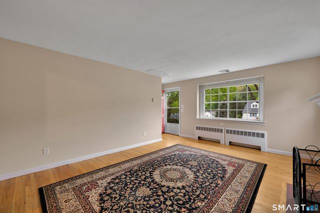 8 Stage Coach Road, Bristol, CT 06010