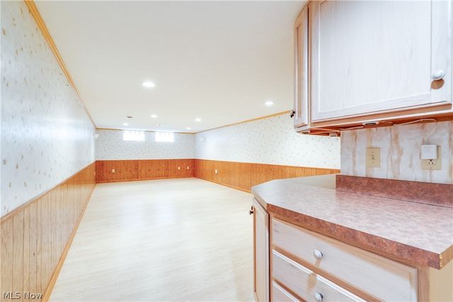 1196 N Skyline Drive, Seven Hills, OH 44131