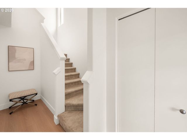 6616 N MONTANA Ave, Portland, OR 97217