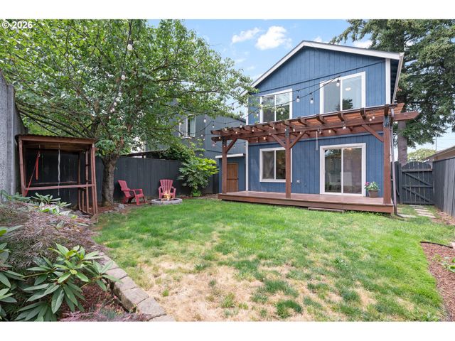 6616 N MONTANA Ave, Portland, OR 97217