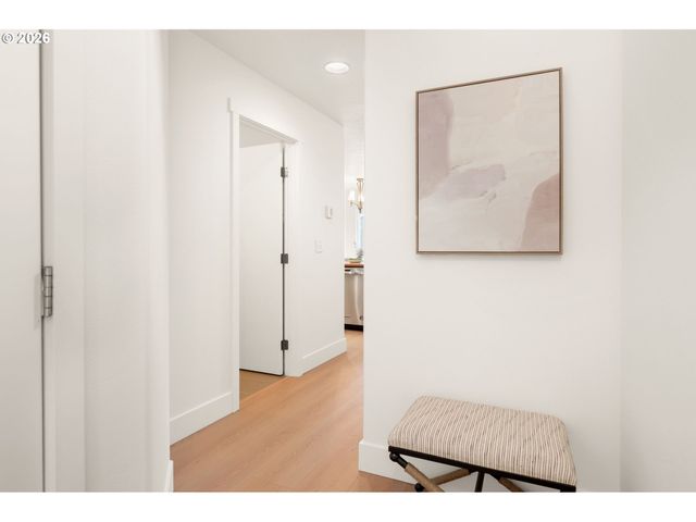 6616 N MONTANA Ave, Portland, OR 97217