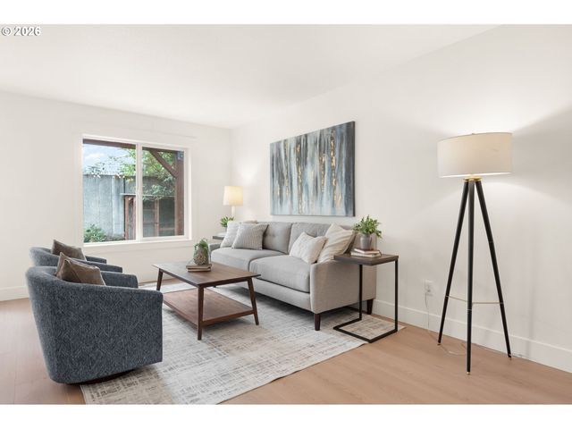 6616 N MONTANA Ave, Portland, OR 97217