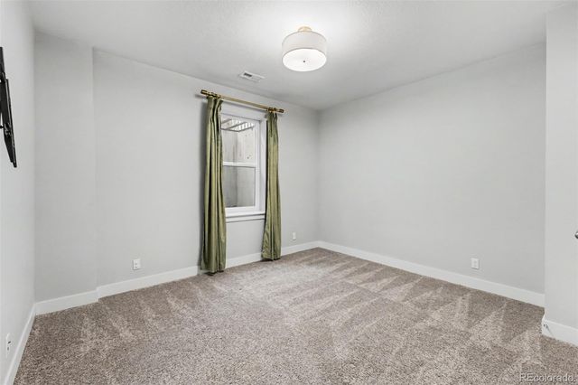 9982 E 60th Avenue, Denver, CO 80238