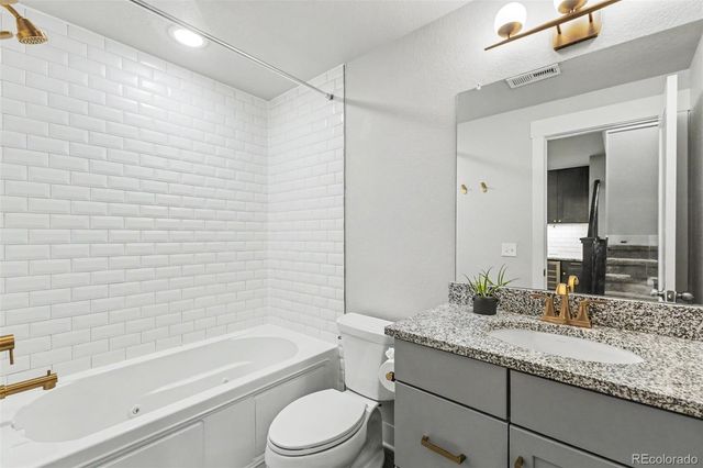 9982 E 60th Avenue, Denver, CO 80238