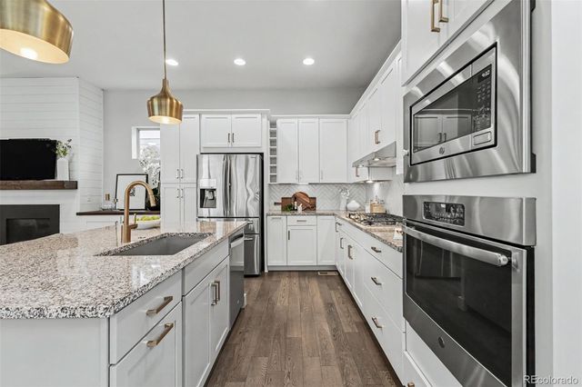 9982 E 60th Avenue, Denver, CO 80238