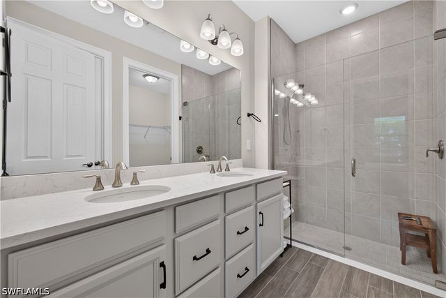 847 Enbrook LOOP, Naples, FL 34114