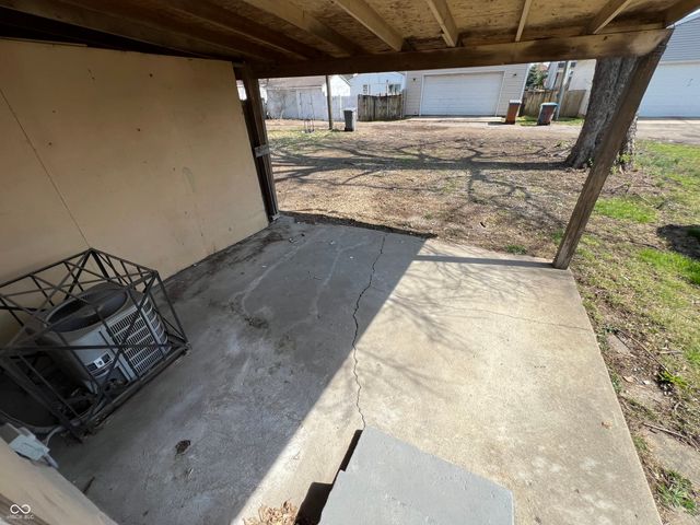 1529 Hiatt Street, Indianapolis, IN 46221