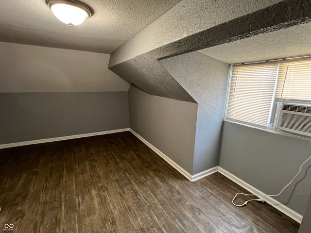 1529 Hiatt Street, Indianapolis, IN 46221