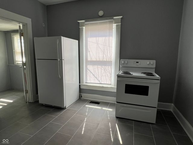 1529 Hiatt Street, Indianapolis, IN 46221