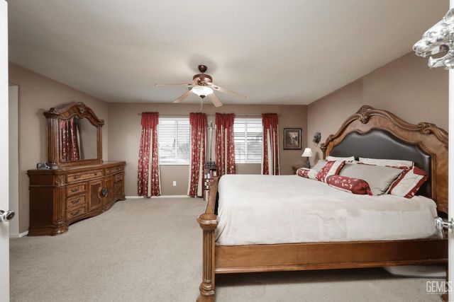 3122 campfire Drive, Bakersfield, CA 93312