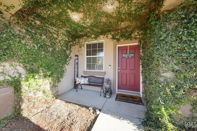 3122 campfire Drive, Bakersfield, CA 93312