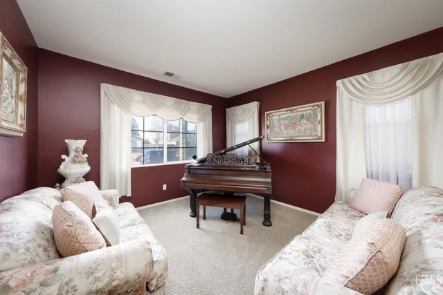 3122 campfire Drive, Bakersfield, CA 93312